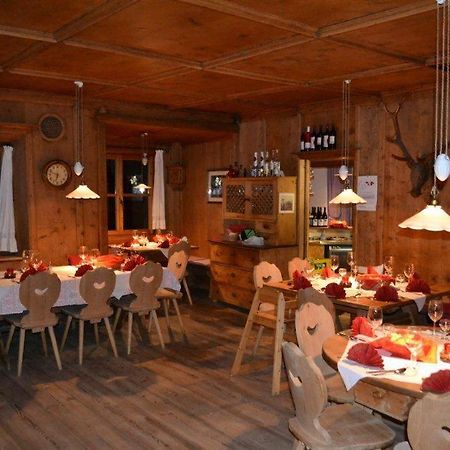 Albergo Gasthof Zur Krone Laion Bagian luar foto