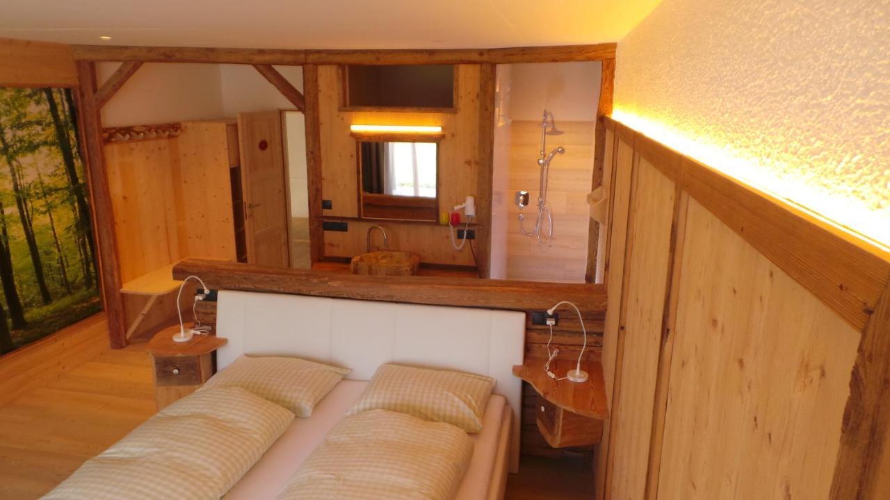 Albergo Gasthof Zur Krone Laion Bagian luar foto