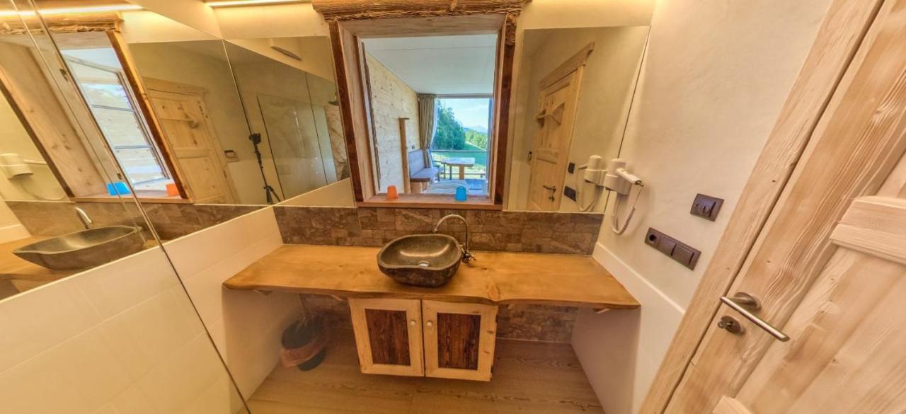 Albergo Gasthof Zur Krone Laion Bagian luar foto